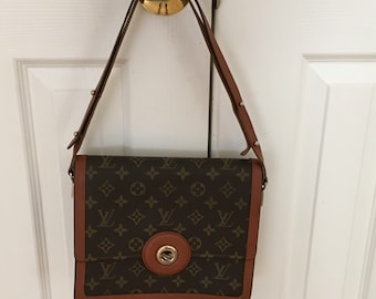 Vintage Louis Vuitton Shoulder Bag