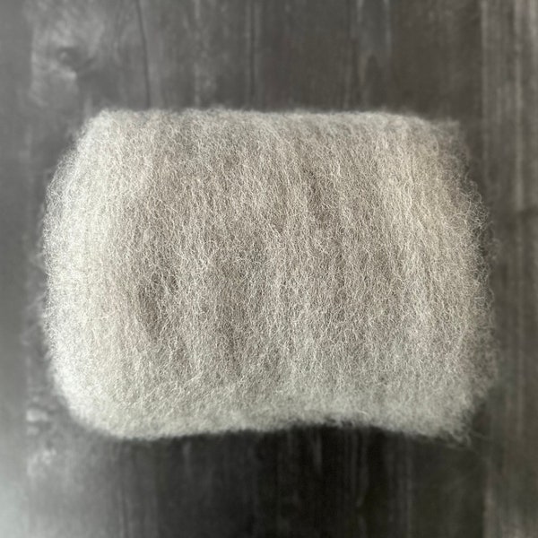 Coopworth wool fiber batt for spinning or felting. Gray naturally colored hand processed fleece. Single breed batt, locally grown wool.