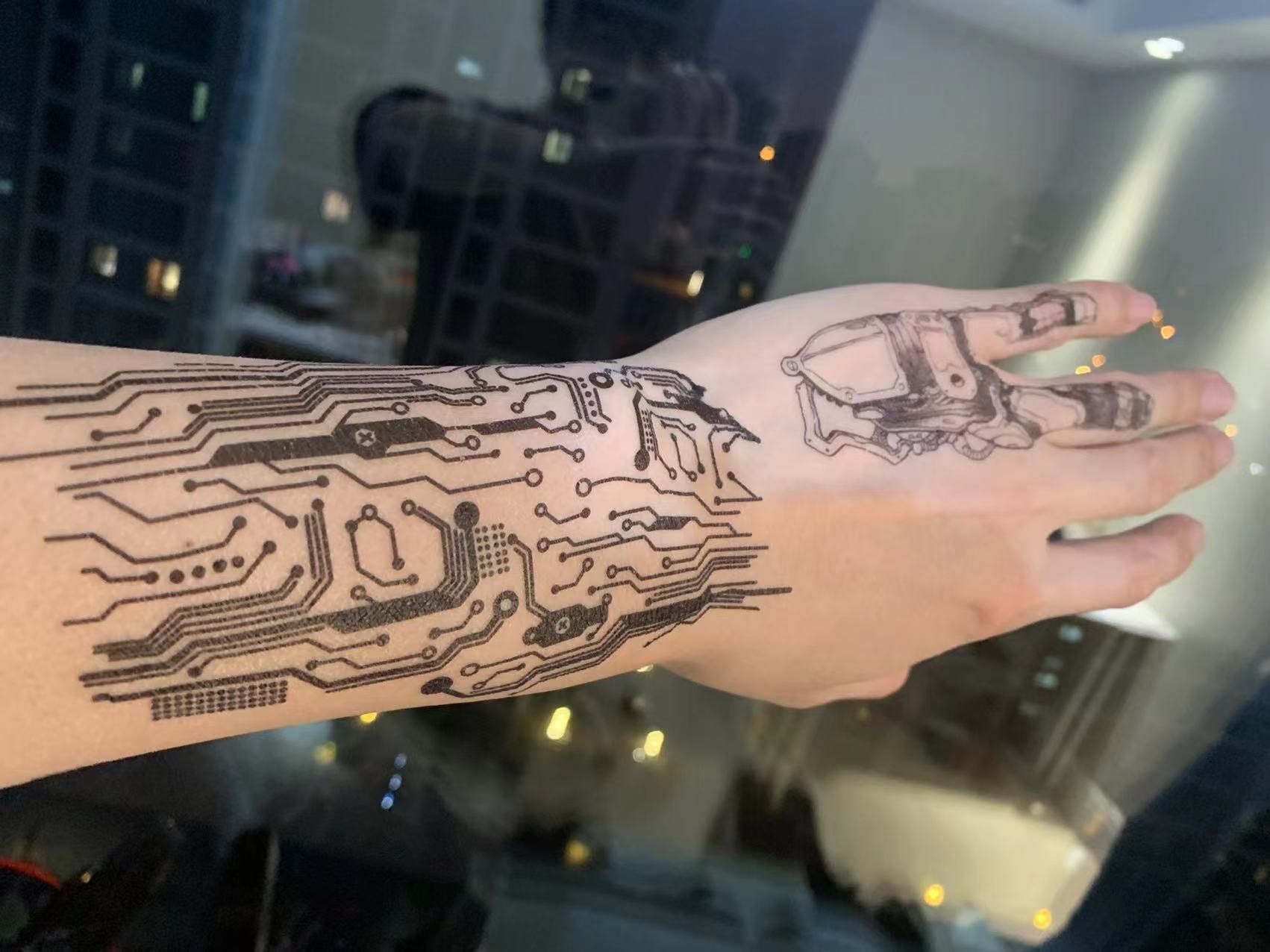 What Are Cyberpunk Neon Tattoo Ideas? What Are Cyberpunk Neon Tattoo Ideas?