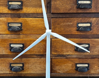 Wind Turbine on wooden stand - 3D printed - personalizable