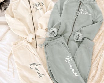 Bridesmaid Sweatsuit, Bridal Party Bride & Bridesmaid Zip Hoodie Jogger Set, Custom Wedding Day Getting Ready Outfit, Bridesmaid Lounge Wear