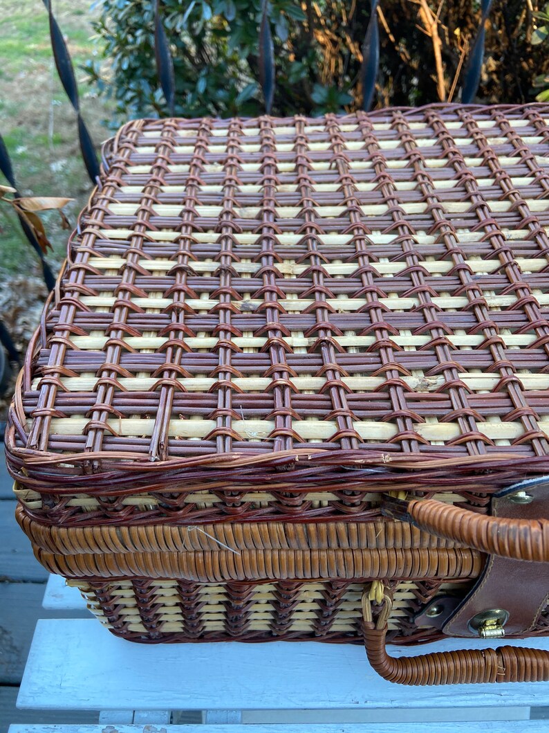 Vintage Woven Picnic Basket Set With Cutlery Etsy