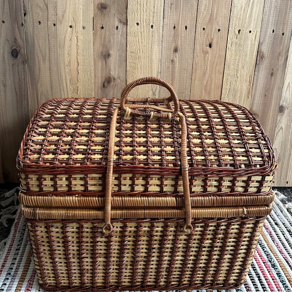 Large Vintage Picnic Basket With Cutlery