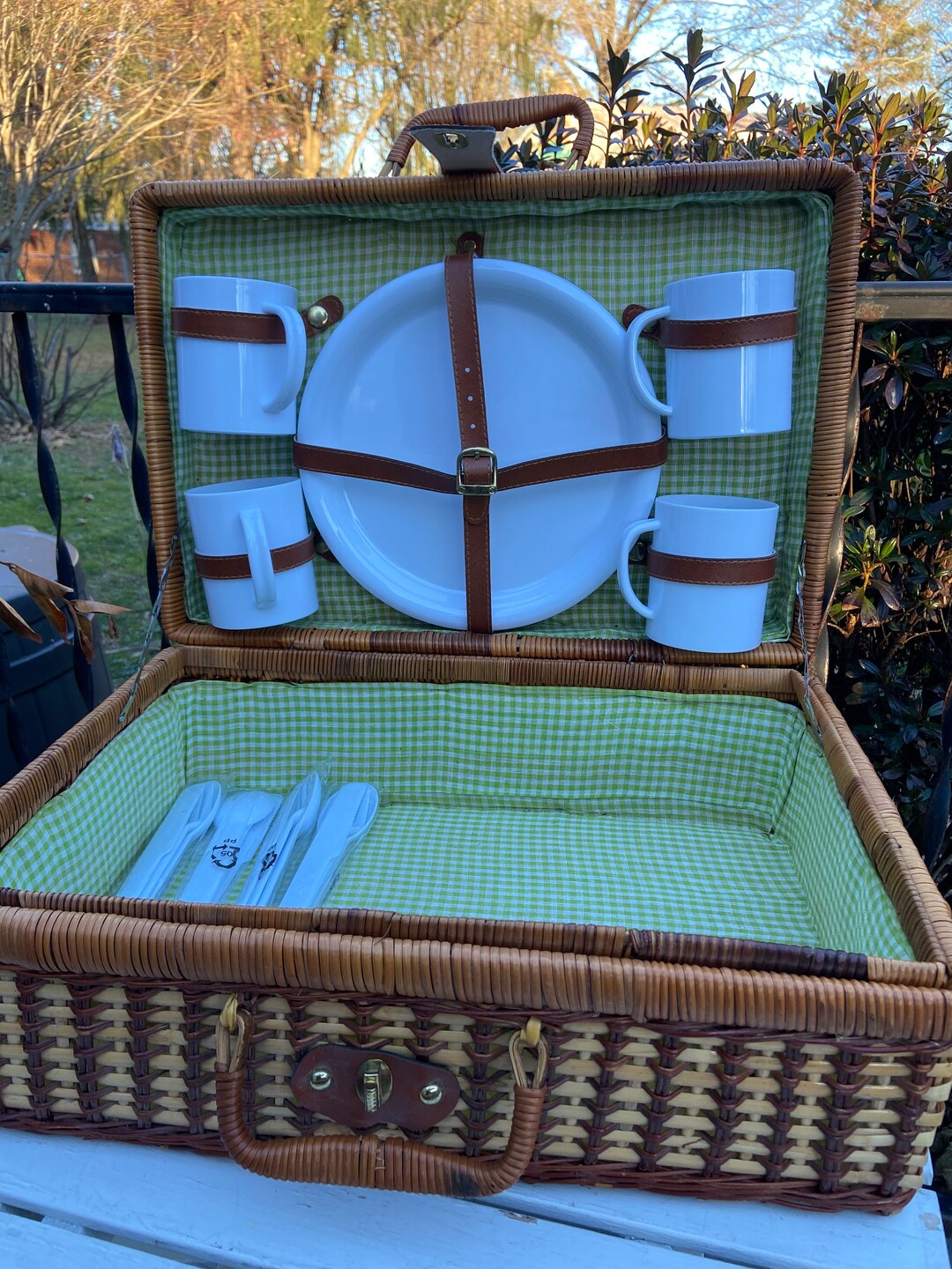 Vintage Woven Picnic Basket Set With Cutlery Etsy