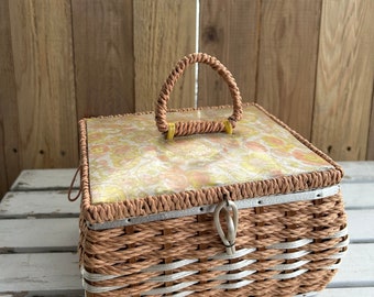 Small Vintage Sewing Dritz Box