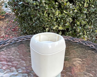 Off White Dixie Cup Vintage Holder