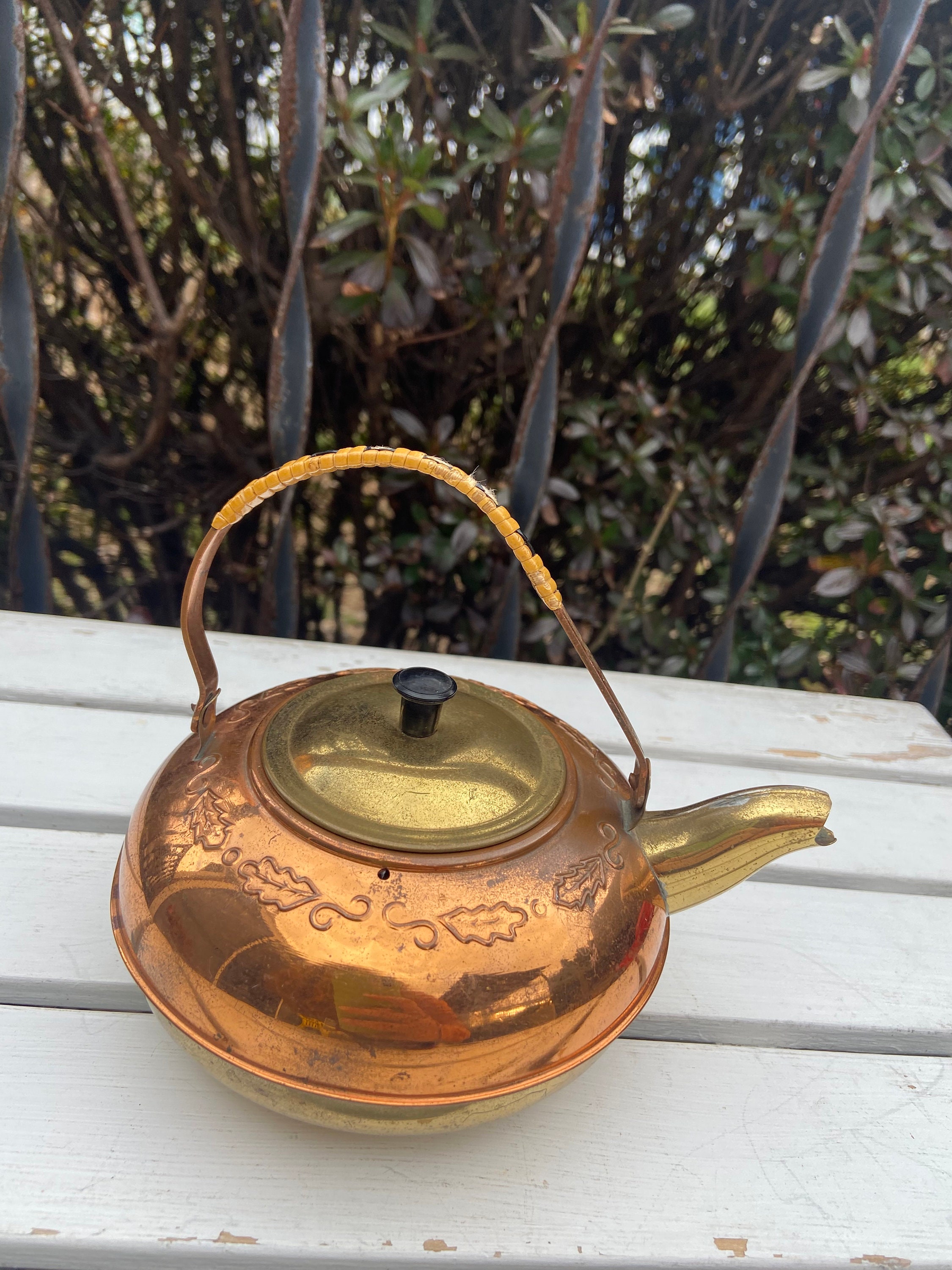 Vintage Small Copper Teapot With Wooden Handle and Knob on Lid. Swing  Handle. Compact Little Tea Kettle. Cute. 