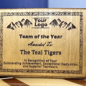 Premio de madera personalizado: ideal para regalos, deportes y recuerdos.