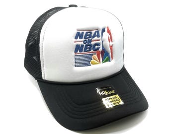 Vintage Basketball Mesh Trucker Hat Snapback (White/Black)