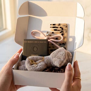 Sunshine Gift Box Cheer Up Care Package Hygge Comfort Cozy Surprise Happiness Mail Delivery Present Teacher Appreciation Set Encouragement