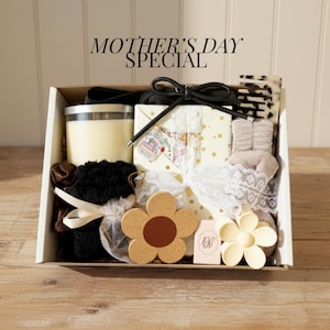 Book Blind Date Gift Set Box without the Book Lover Club Bookish Personalized Gift For Book Lover Gift Book Worm Gift Box Accessories