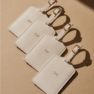 Personalized Luggage Tag Suitcase Bag Tag Gift for Vacation Travel Embossed Monogram Family Matching Carry-on Duffel Bag Name Tag for Team