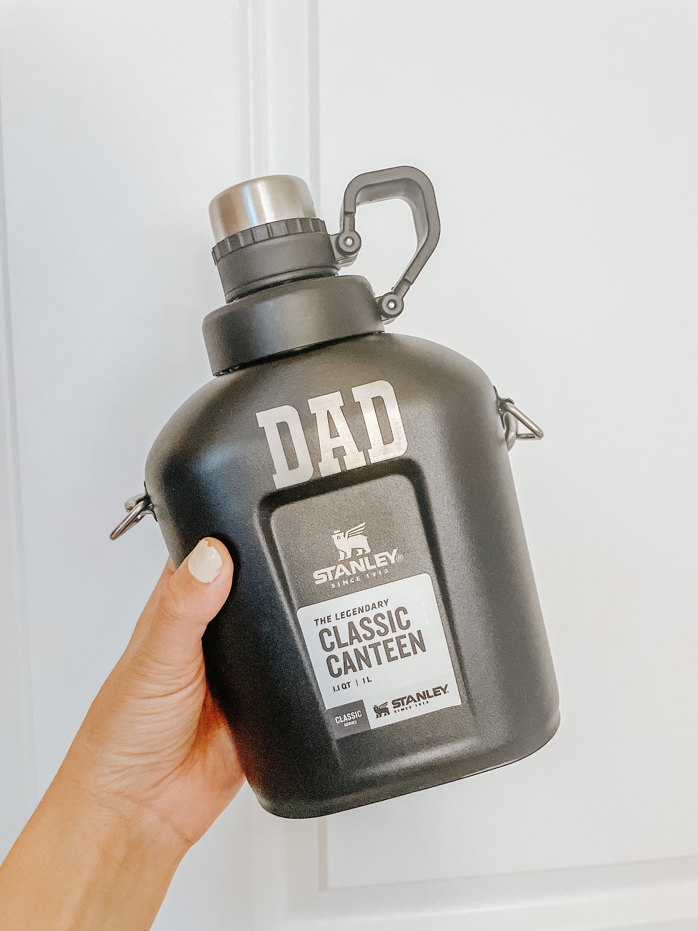 The Legendary Classic Canteen | 1 litre by Stanley - Black