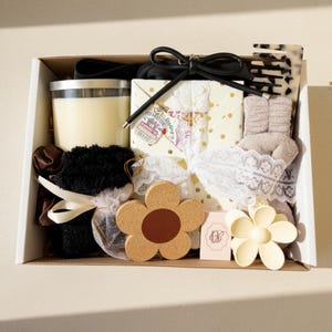 Cozy Book Blind Date Gift with a Book Lover Club Bookish Gift For Book Lover Gift for Avid Reader Book Gift Basket for Fall Book Gift Box