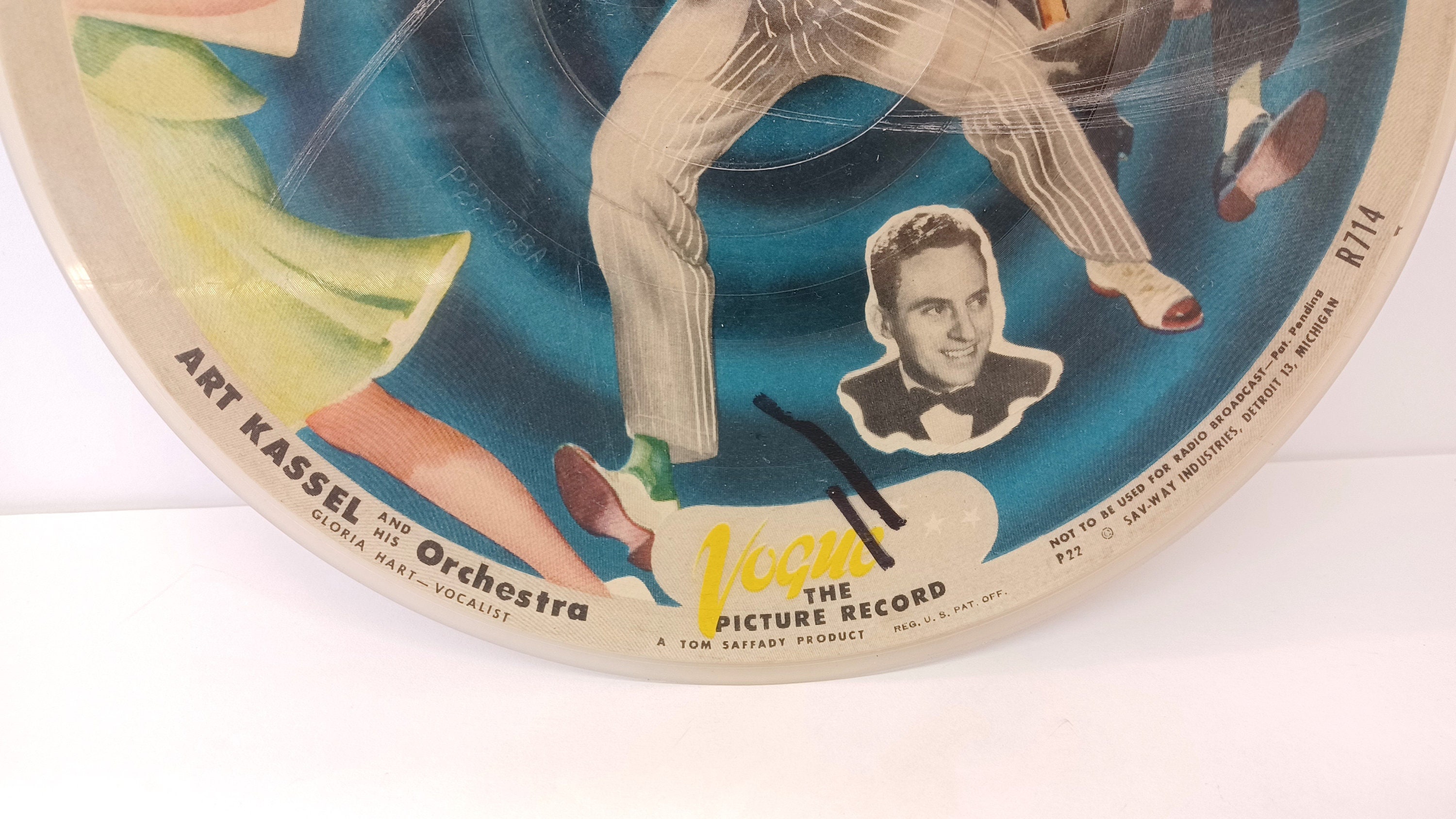 Vogue Picture Disc Record R714 Art Kassel All I Do is
