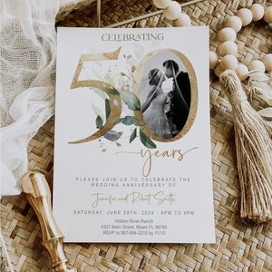 Faire-part 50e anniversaire, verdure, or, élégant, feuillage, eucalyptus, faire-part d'anniversaire de mariage avec photo, modifiable, numérique image 1