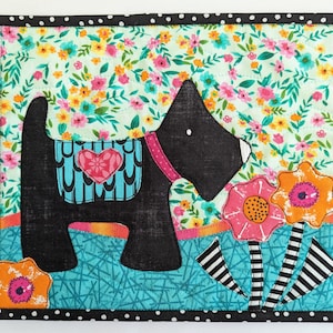 Scottie Dog PRINTED Pattern - RazBeca  - Raw edge applique -  Mini quilt - Full color complete instructions - Dog - Puppy