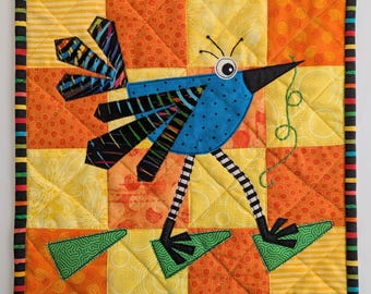 Patrón PDF SKIPPY - A todo color - Mini colcha - Bloque de colcha - Patrón de pájaro - Aplicación con borde sin rematar - Pájaros de RazBeca - Creando Skippy