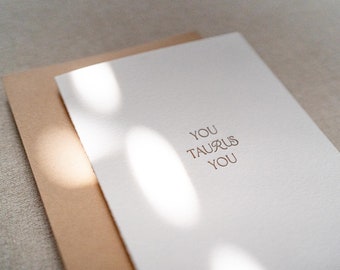 Carte d&#39;anniversaire taureau, anniversaire du zodiaque, carte de voeux typographique, carte du zodiaque, carte d&#39;anniversaire astrologie, cadeau pour un taureau, vous êtes une star