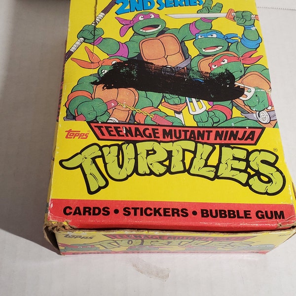 Teenage mutant nijia turtle card box from 1990 with 47 unopened packs