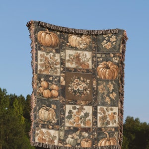 Vintage Fall Pumpkin Woven Blanket, Cozy Autumn Colors Throw, Retro Halloween Decor, Whimsical Book Nook Blanket, Cute Fall Vibes Home Decor