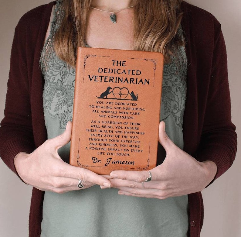 Personalized Veterinarian Gift - Veterinarian Doctor Journal, Vet Notes, Veterinary Gift, Veterinarian Office Gift, Vet School Graduation image 4
