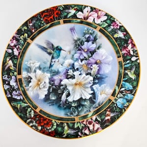 Lena Liu&#39;s The Broad-billed Hummingbird Vintage Plate