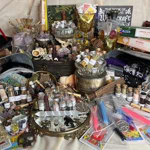 Beginner Witch Kit with Crystals & Herbs – Starter Altar Kit, Witchcraft Supplies Kit, Spell Kit Beginner, Spiritual Gift Box