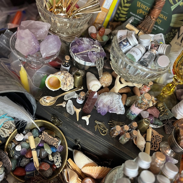 Beginner Witchcraft Supply Kit for Spells, Random Wiccan Altar Tools Mixed Together, Witch Confetti Bags, Mystery Scoops/Cups for Witches