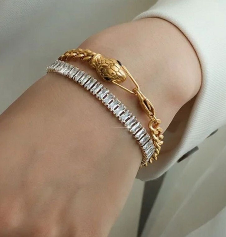  HUASAI Hand Chain Snake Bracelet for Women Finger Ring Bracelet  Snake Hand Jewelry for Party(Gold): Clothing, Shoes & Jewelry