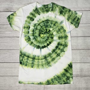 Medium Ice Tie-Dye Tshirt, Gender Neutral Adult