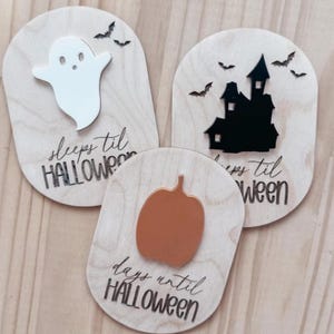 Halloween Countdown Plaque | Wooden Days Until Halloween Sign | Ghost, Pumpkin & Haunted House Decor