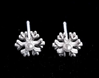 Snowflake Silver Stud Earrings, Silver and Pearl Snowflake Earrings, Tiny Snowflake Studs, Winter Ear Studs, Christmas Earrings