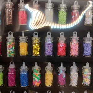 48 mini bouteilles étoiles fleur coeur motif dauphins DIY Accessoires ongles téléphone paillettes