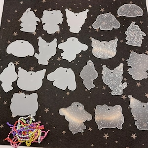 Kuromi Pochacco Hello Kitty Purin Melody Accessoires DIY Décoration pour enfants Carte en plastique Mandrin Gu Kuka