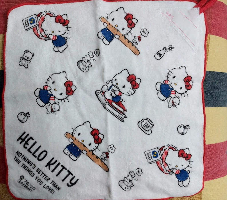 Hello Kitty Hand Towel - Thumbnail 5