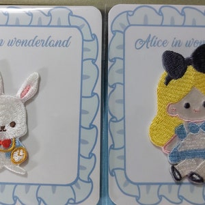 Parche adhesivo bordado de tela con diseño de conejo de Alicia en el país de las maravillas