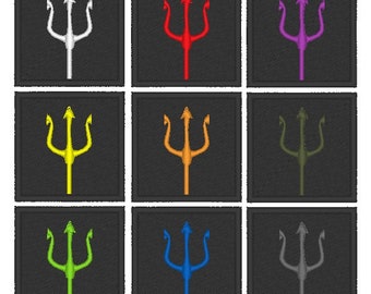 トライデント モラル パッチ 50 x 50 mm フックまたは縫い付け式 裏地付き タクティカル バッジ 英国製