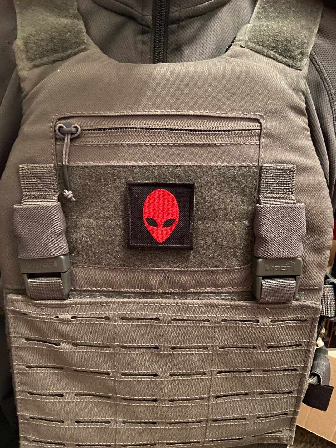 Red Alien Morale Patch 50x50mm Hook or Sew on Backing - Etsy UK