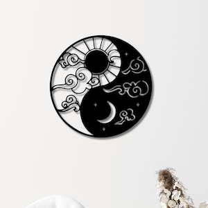 Yin Yang Wandkunst, Sonne und Mond Metall Wanddekor, Boho Zen Wandskulptur, moderne minimalistische Wandbehang, himmlische Wanddekoration mit Sonne und Mond