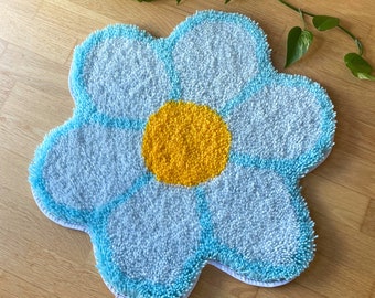 Latch Hook Rug Making Kit - DIY Craft Kit Floor Mat - Bloom Flower Shaped Rug Blue