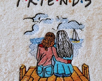 Drap de bain brodé " friends " personnalisable à la demande