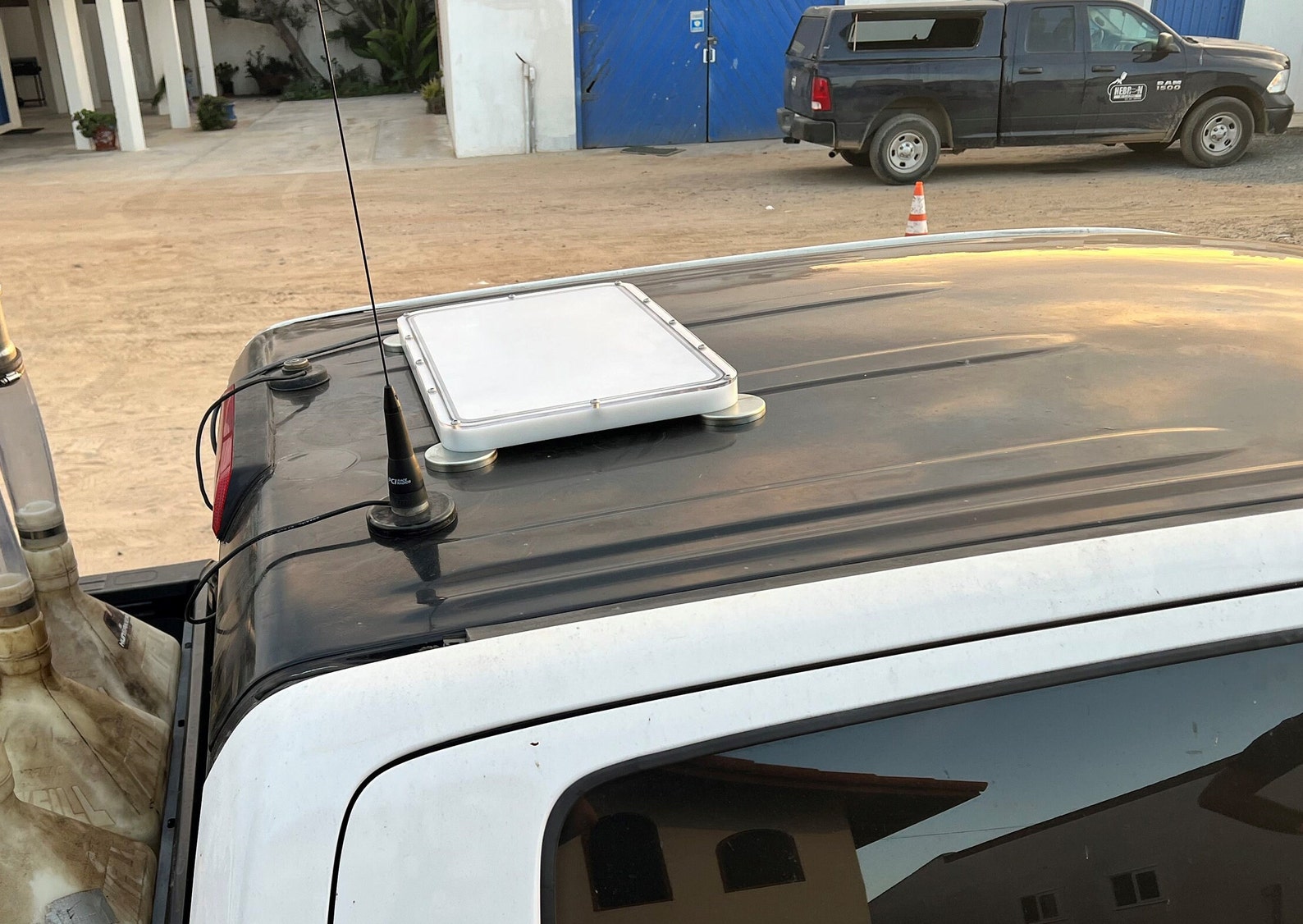 Hugener Starlink Mini Car Mount - 4 Suction Cup Holder For Cars, SUVs, RVs, Boats & Campers