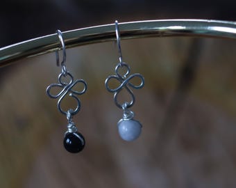 Earrings made of genuine onyx and moonstone beads with silver (935) - handmade