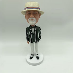 Multi-sized bobble head,cusotom man bobblehead for grandfather，gift ideas for men，cake topper，gift for husband，personalized for men