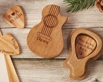 Personalized Wooden Guitar Picks with Case,Custom Guitar Pick Holder, Plectrum Box Guitar Player Gift, Father's Day,Engraved Guitar pick Box