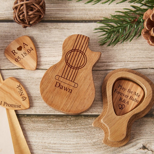 Personalized Wooden Guitar Picks with Case,Custom Guitar Pick Holder, Plectrum Box Guitar Player Gift, Father's Day,Engraved Guitar pick Box