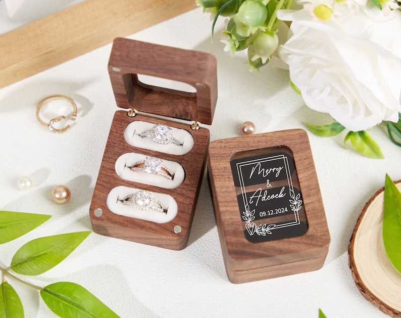 Caja de anillo de boda personalizada con triple ranura, caja de anillo de compromiso, caja de anillo de madera triple, caja de anillo portador de 3 anillos, soporte de caja de anillo, propuesta de caja de anillo imagen 1