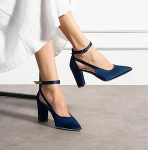 Marineblauer Brautschuh,Brautschuh,Blauer Brautschuh,Blauer Riemchenabsatz,Bacheloretty