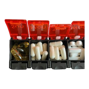 7-Day Pill Organizer: Easy Open, Travel Pill Case for Seniors